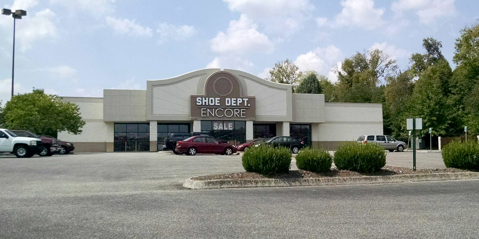 1408 Parkway, Sevierville, TN Horne Properties, Inc.